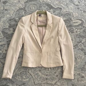 Womens Size 2 H&M beige blazer